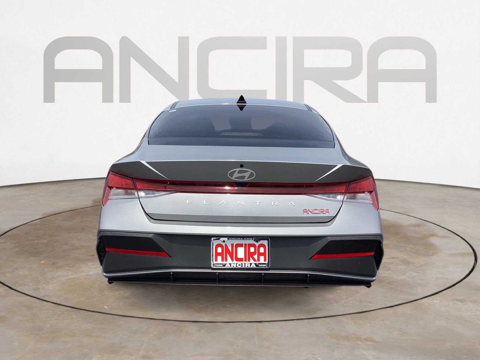 Used 2025 Hyundai Elantra SE w/ Cargo Package FWD image 11
