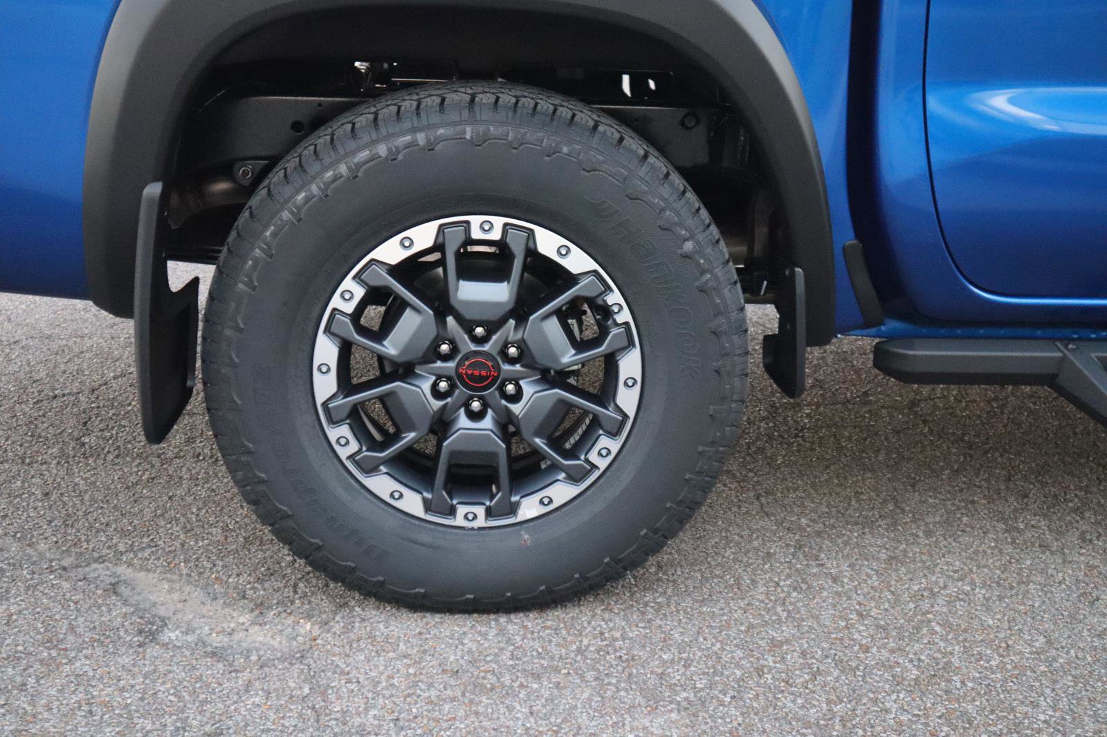 New 2026 Nissan Frontier 4x4 Crew Cab image 14