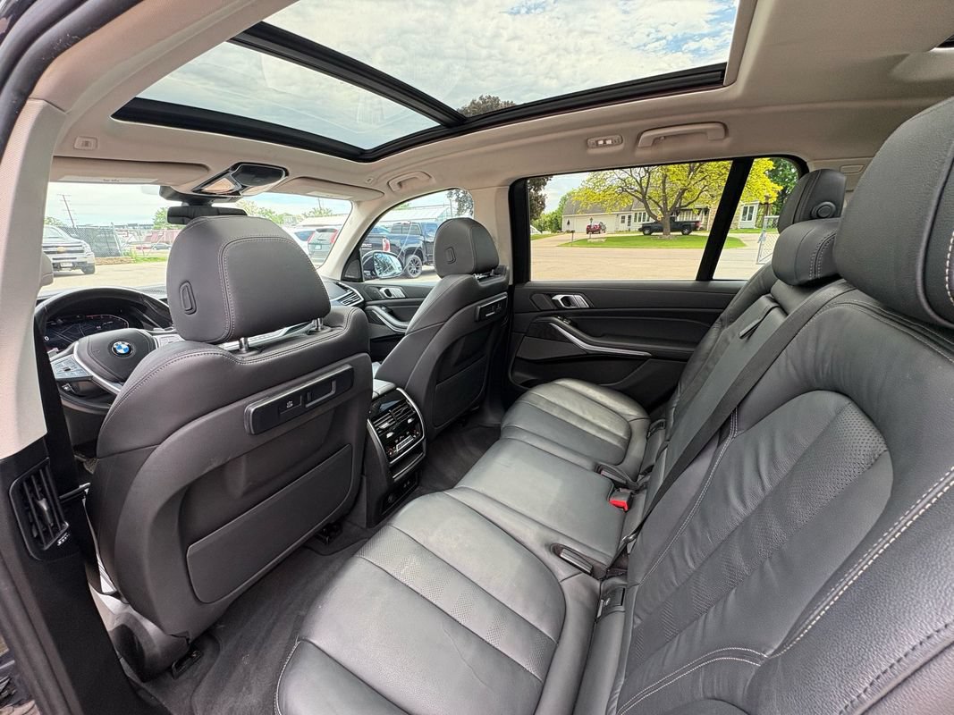 Used 2020 BMW X7 xDrive40i w/ Premium Package AWD/4WD image 26