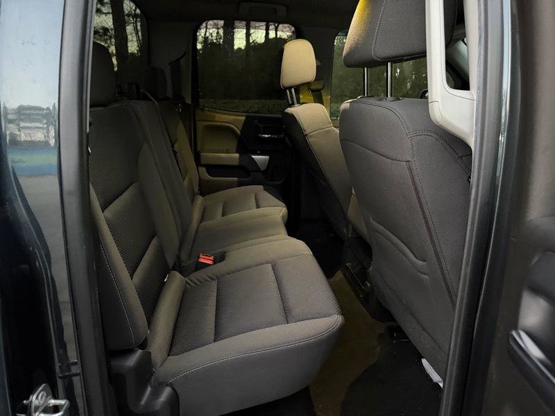 Used 2018 Chevrolet Silverado 1500 LT image 25