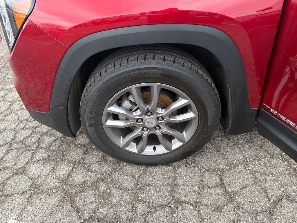 Used 2023 GMC Terrain SLT image 26