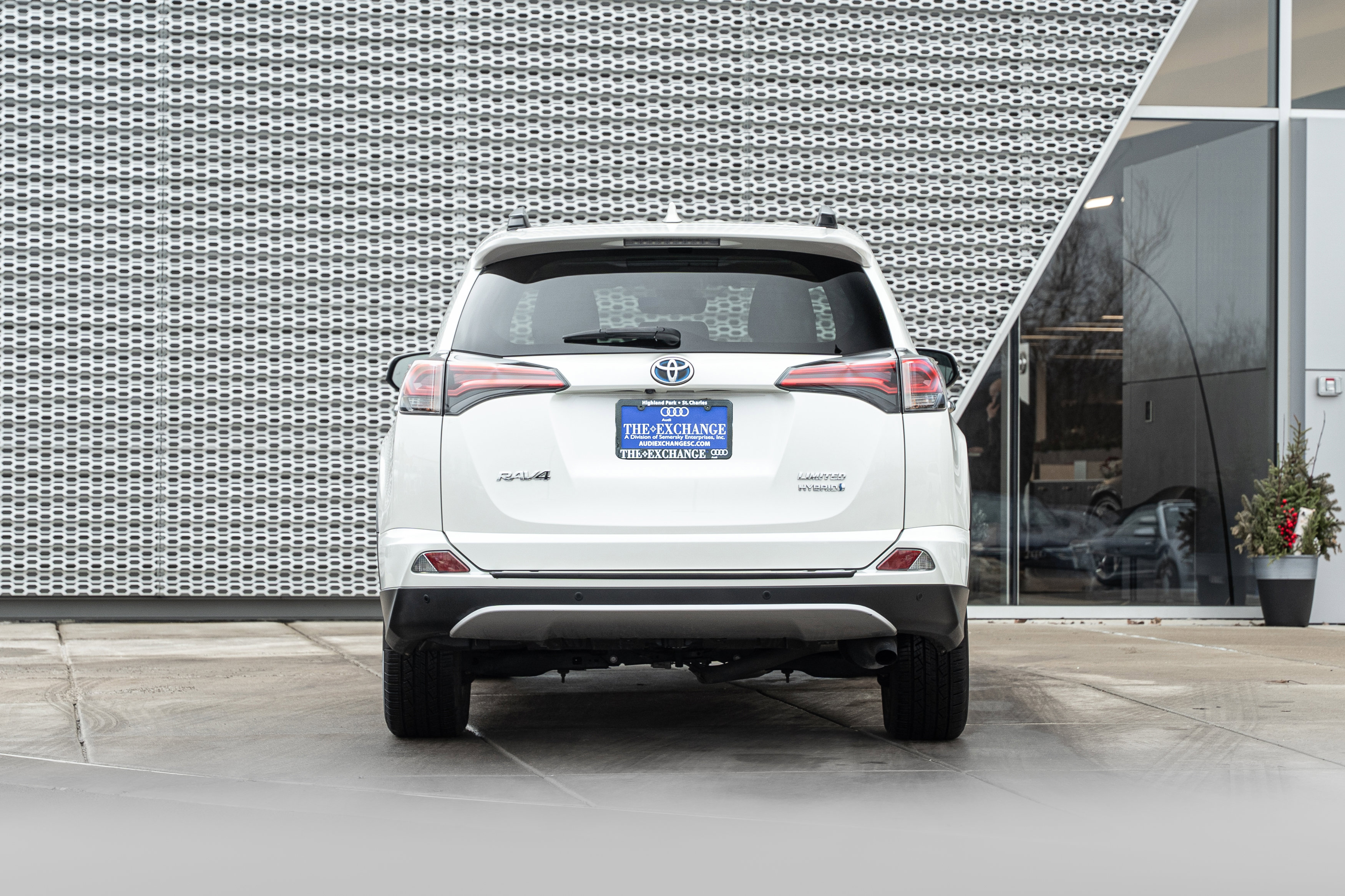 Used 2017 Toyota RAV4 Limited image 26