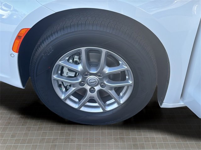 New 2026 Chrysler Pacifica Select image 43