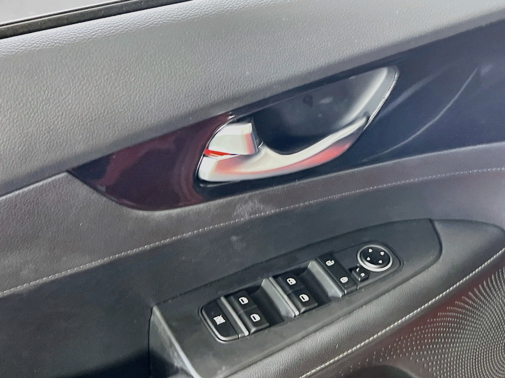 Used 2023 Kia Forte GT-Line w/ GT-Line Premium Package FWD image 18