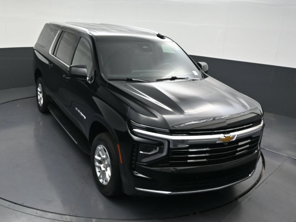 Used 2025 Chevrolet Suburban LS RWD image 26