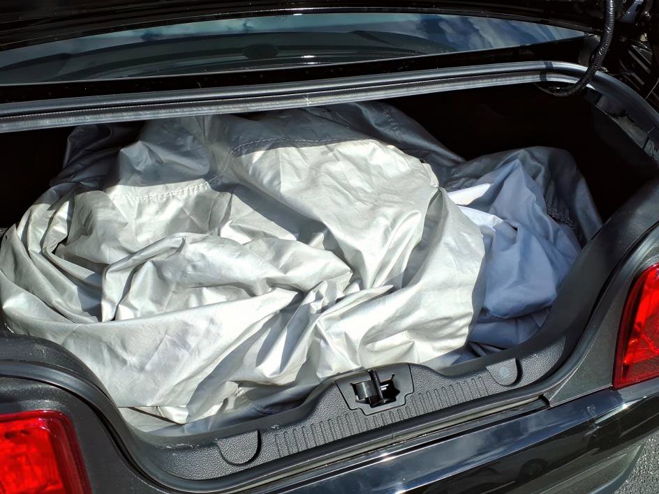 Used 2010 Ford Mustang GT image 14