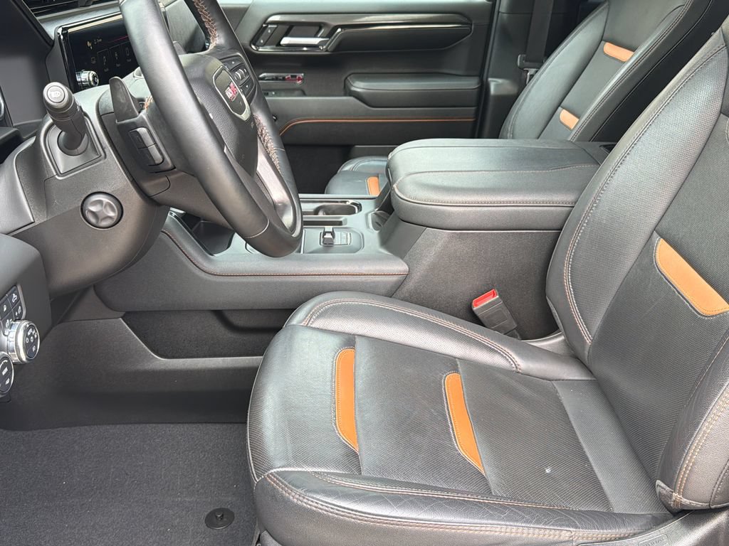 Used 2023 GMC Sierra 1500 AT4 w/ Technology Package AWD/4WD image 21