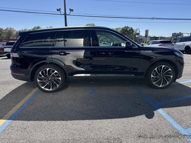 New 2026 Lincoln Aviator Reserve w/ Illumination Package image 3