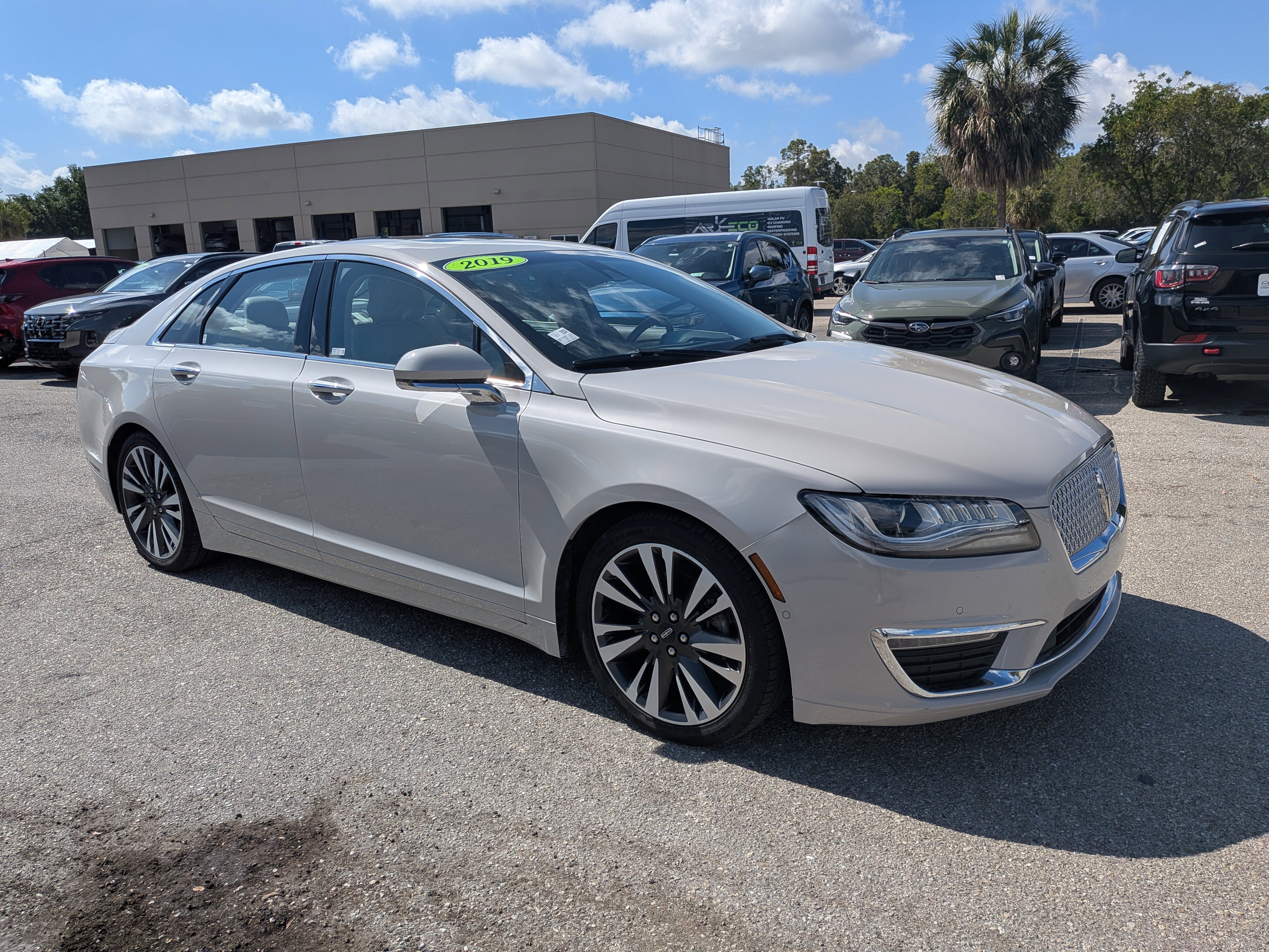 Used 2019 Lincoln MKZ Reserve FWD image 2