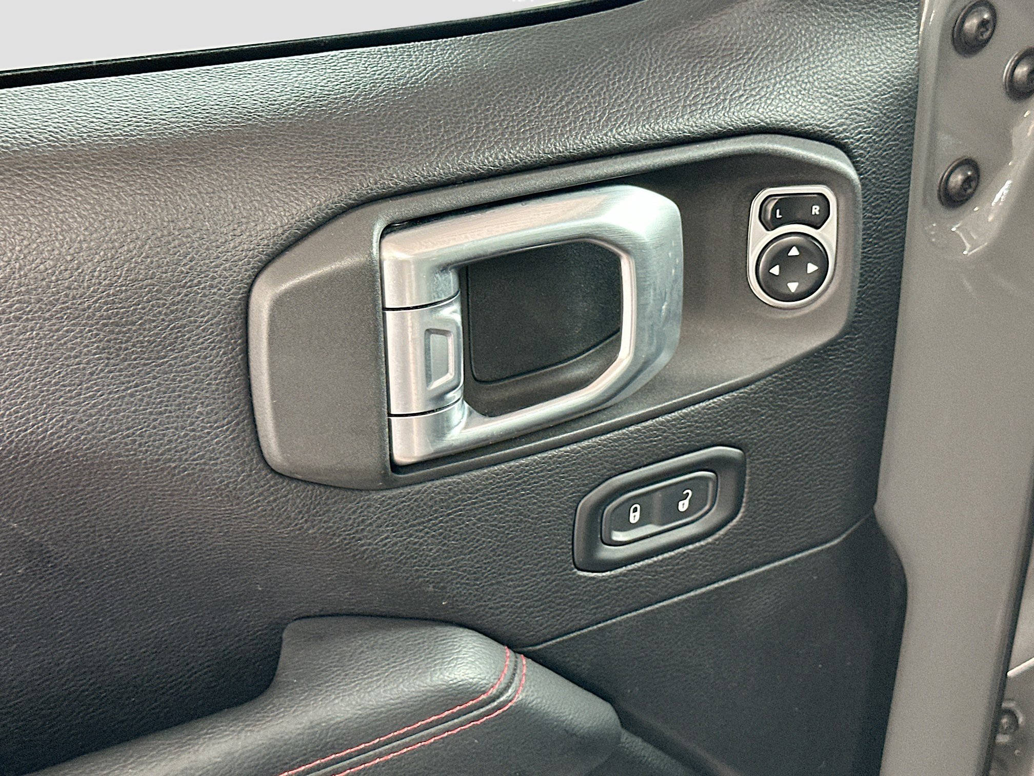 Used 2019 Jeep Wrangler Unlimited Rubicon AWD/4WD image 18