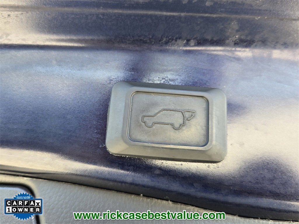 Used 2024 Toyota RAV4 XLE Premium image 16