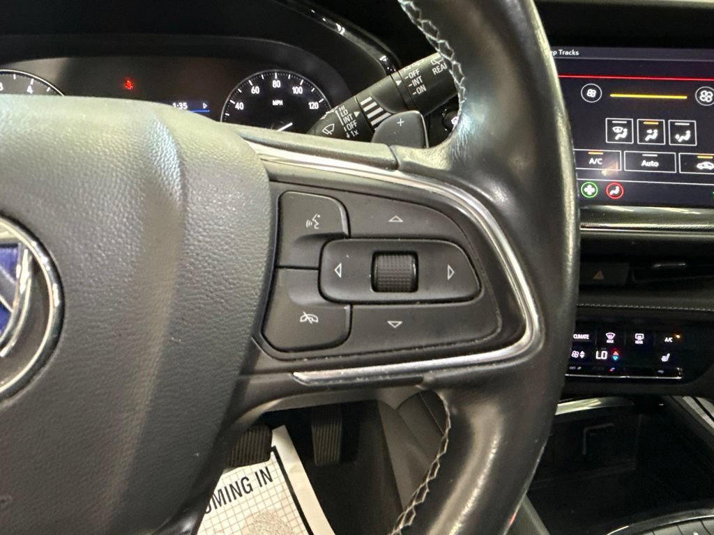 Used 2022 Buick Envision Preferred AWD/4WD image 28