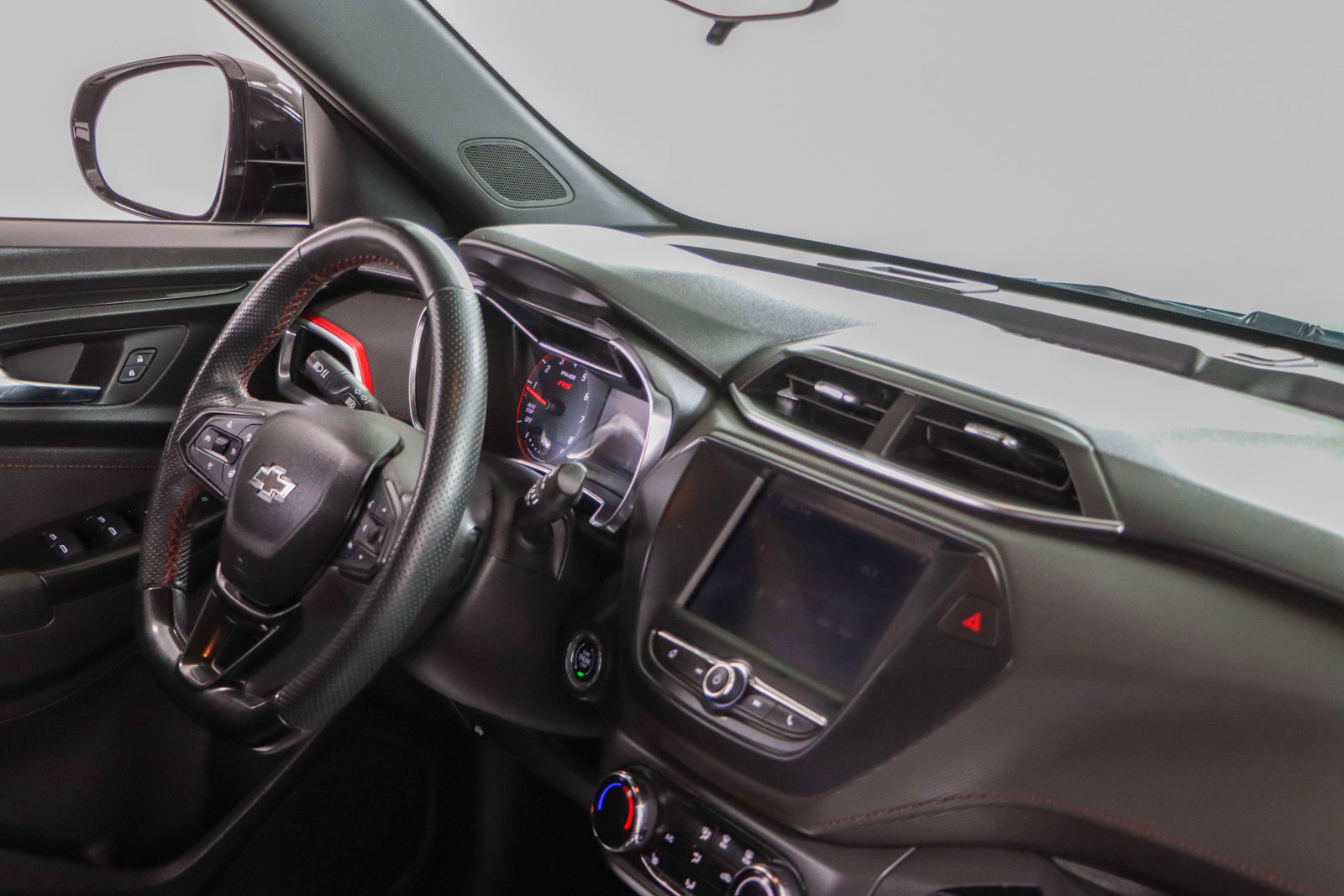 Used 2022 Chevrolet TrailBlazer RS FWD image 25