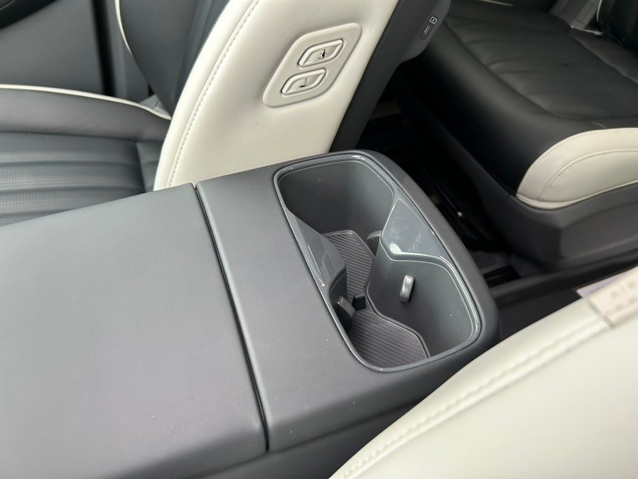 Used 2024 Kia EV9 GT-Line image 28