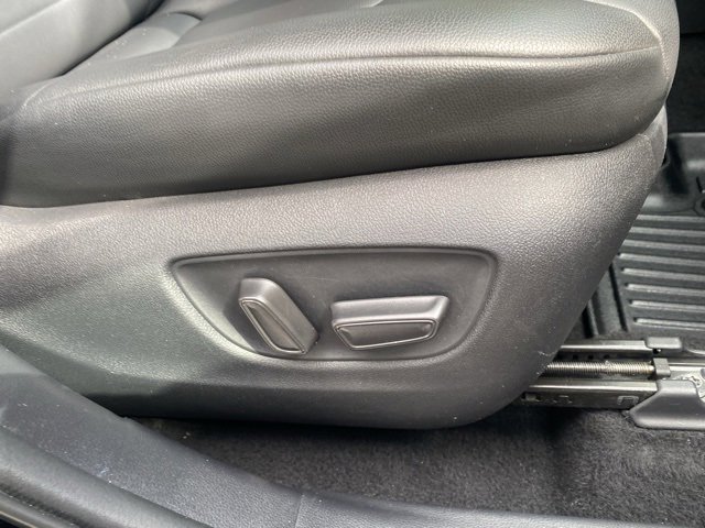 Used 2021 Toyota Highlander XLE image 28