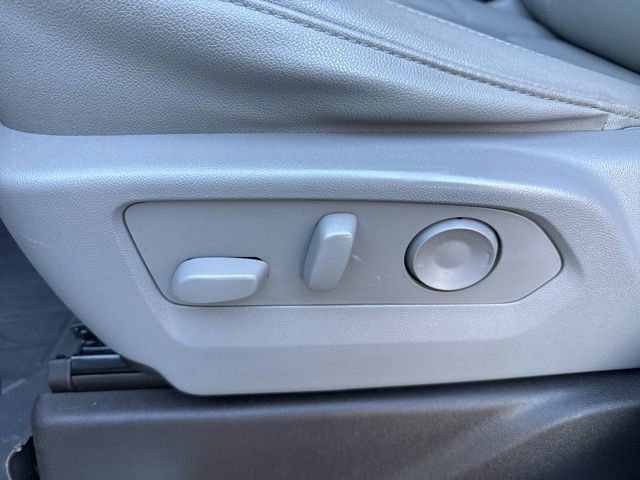 Used 2023 GMC Sierra 1500 SLT image 11