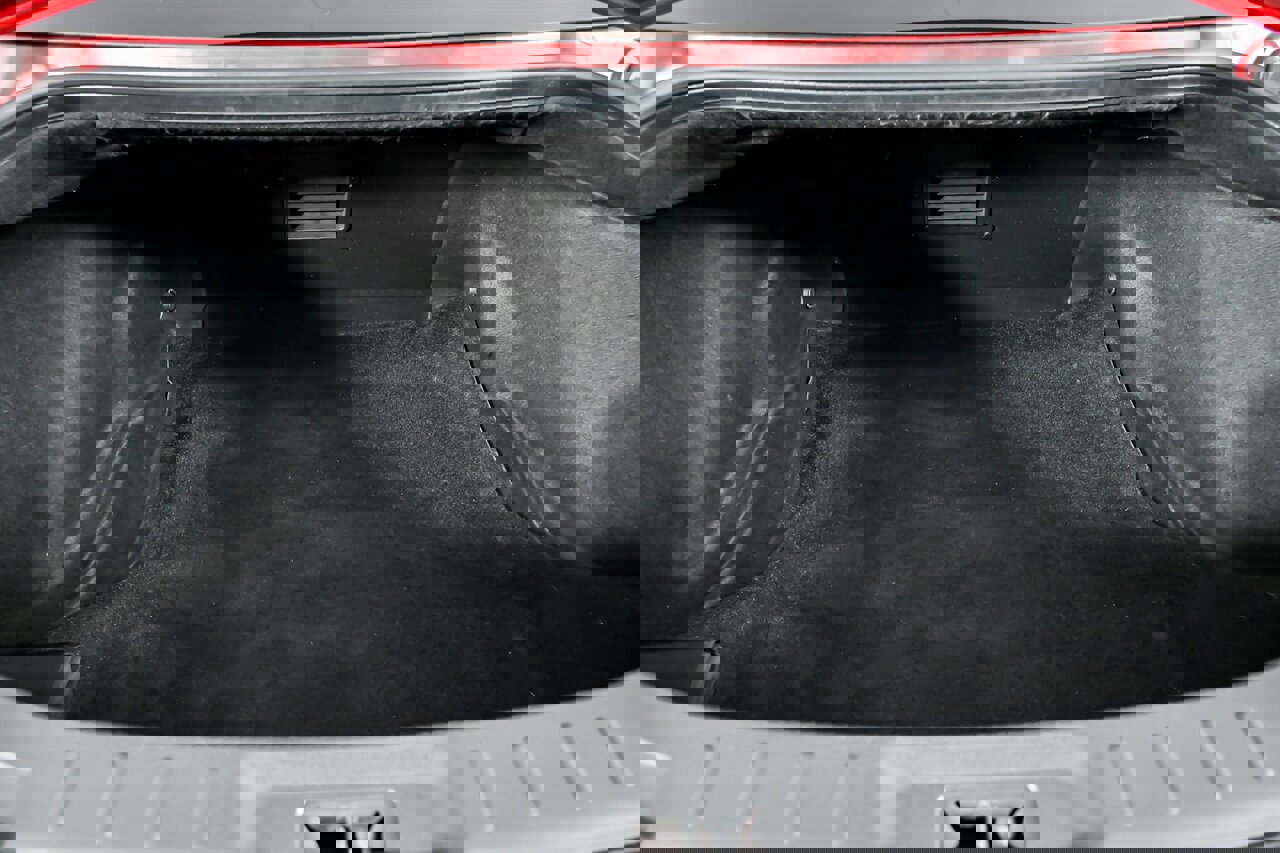 Used 2015 Nissan GT-R Black Edition image 16