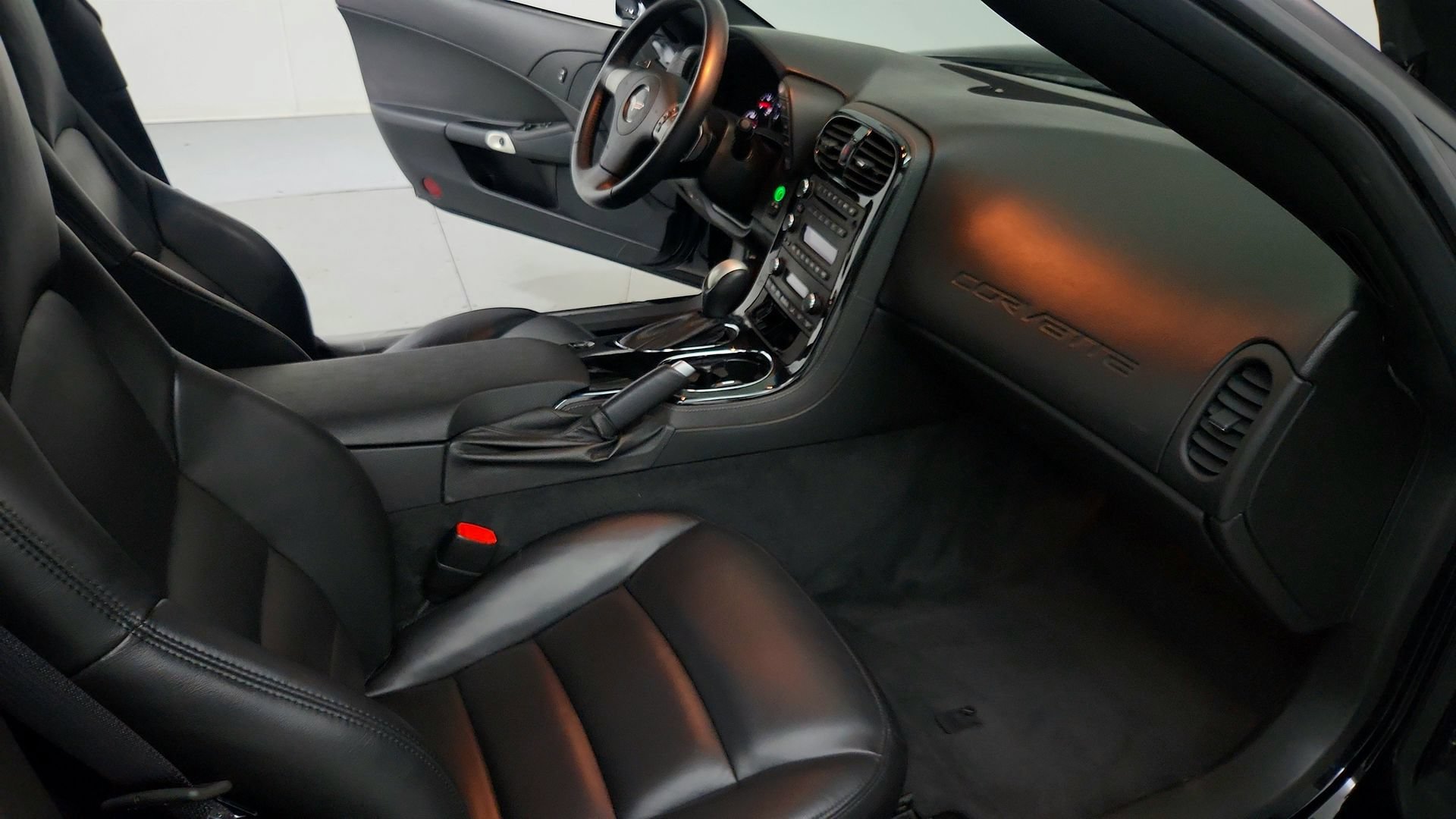 Used 2009 Chevrolet Corvette Coupe RWD image 17
