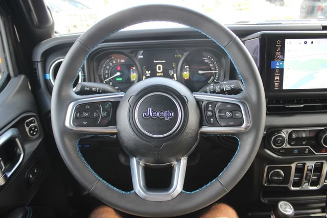 Used 2024 Jeep Wrangler High Altitude AWD/4WD image 15
