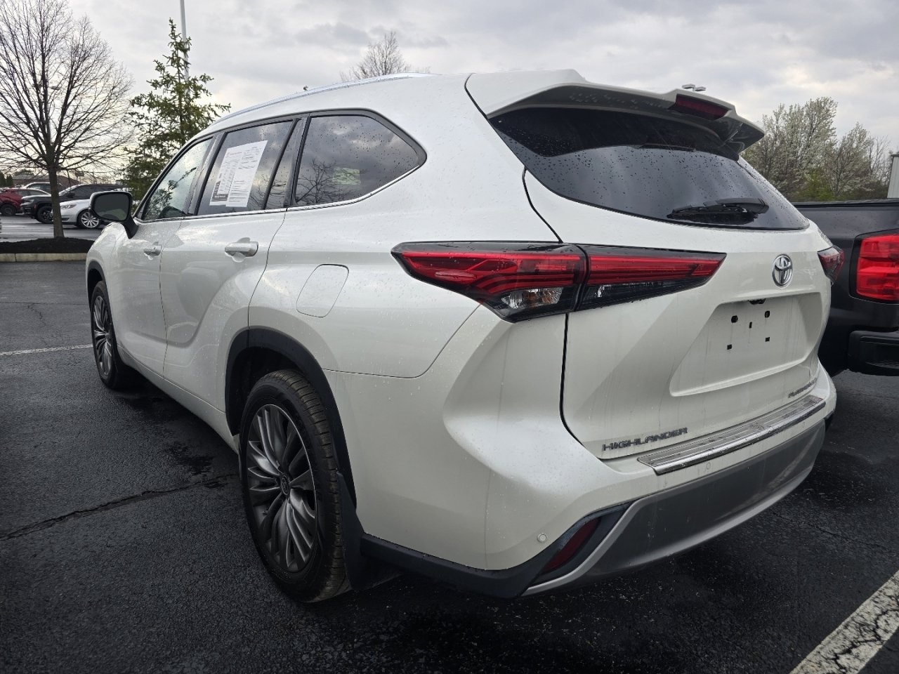 Used 2021 Toyota Highlander Platinum image 5