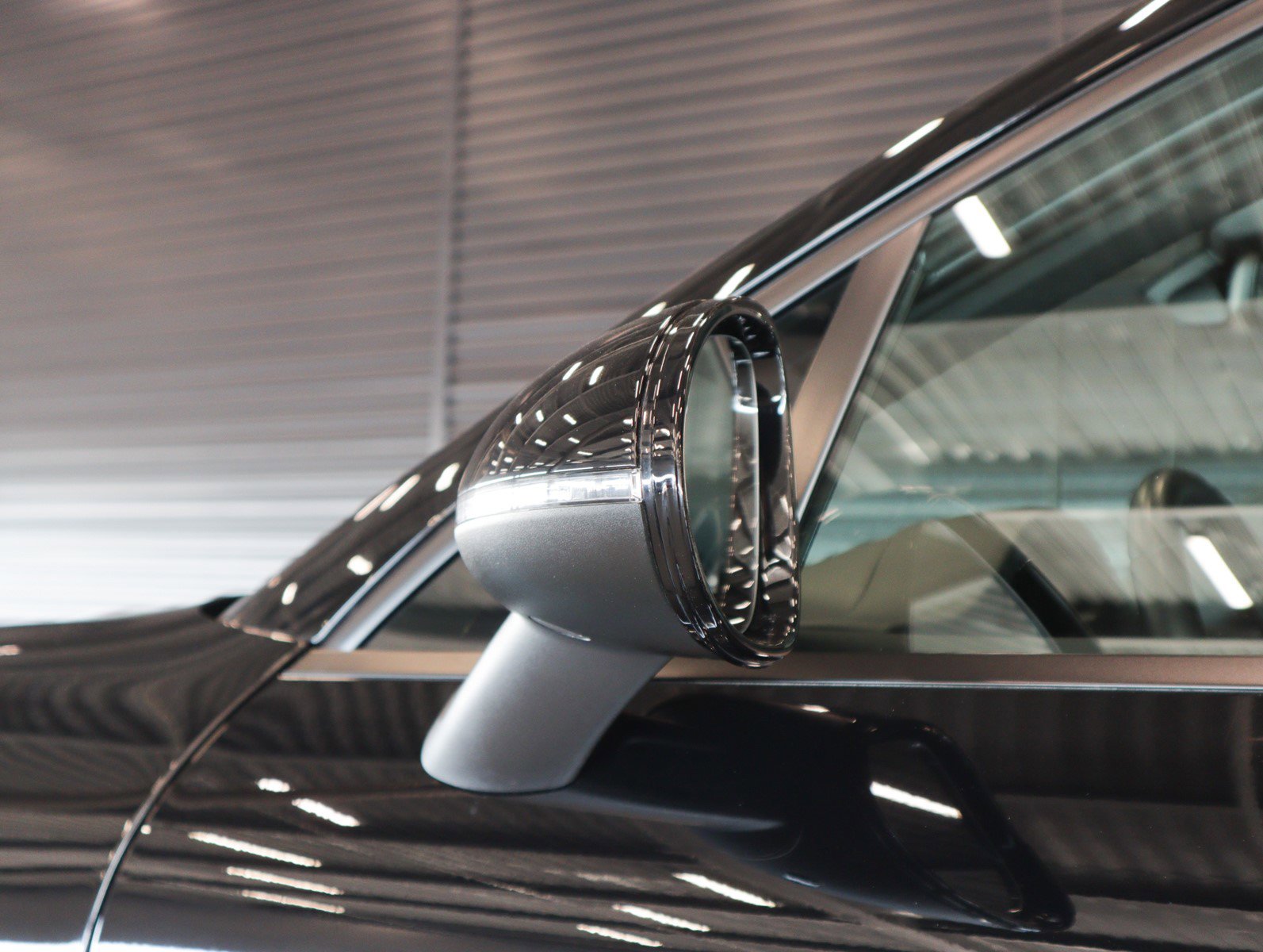 Used 2020 Porsche Macan image 28