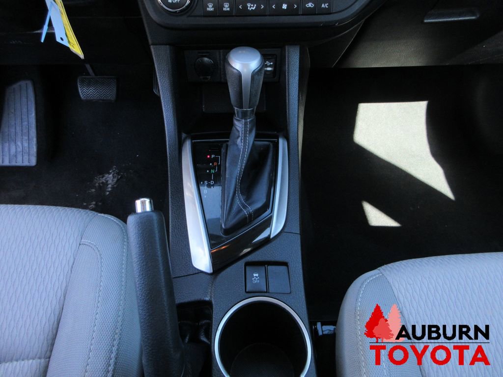 Used 2014 Toyota Corolla LE image 15