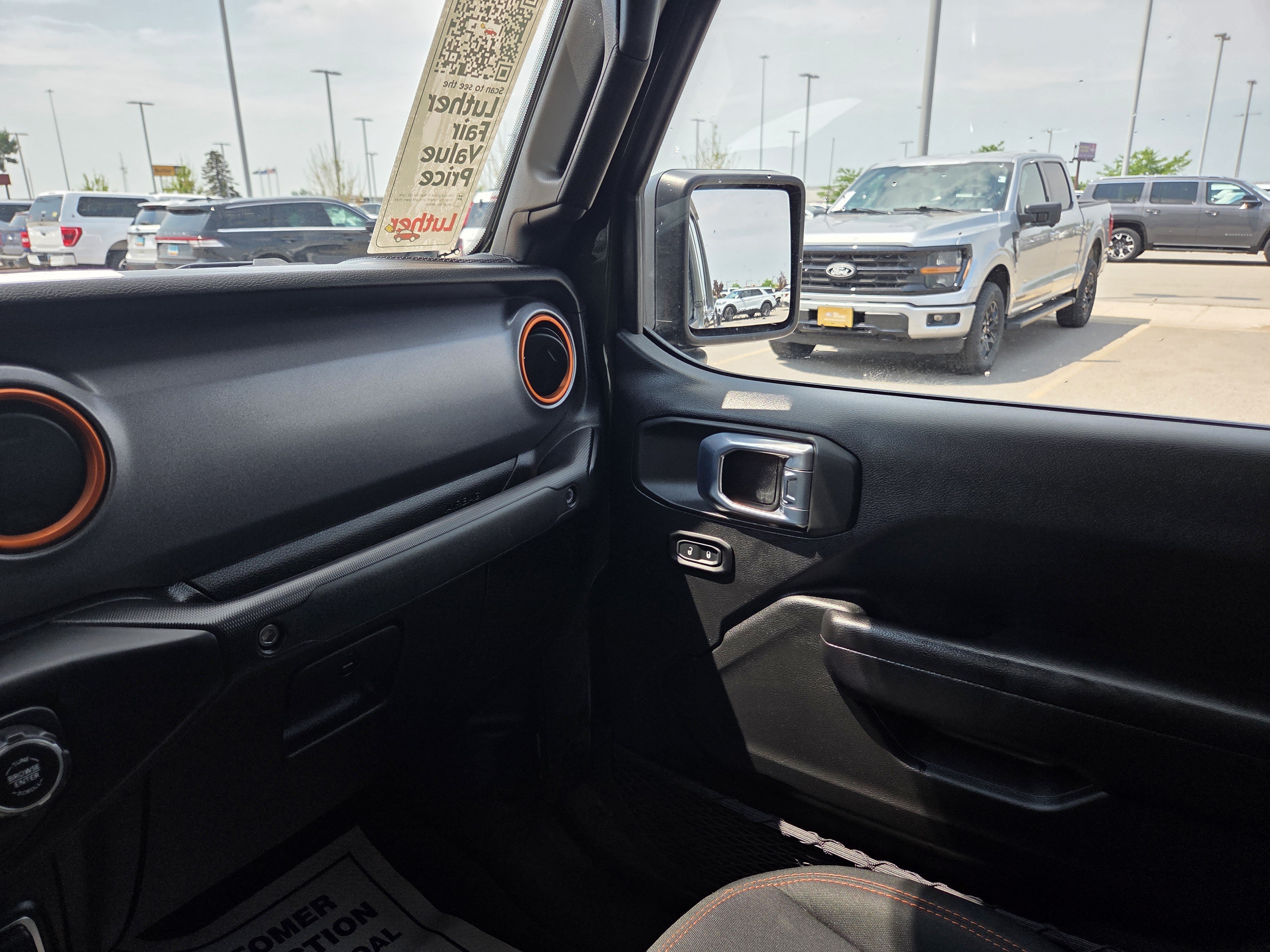 Used 2021 Jeep Gladiator Mojave AWD/4WD image 11