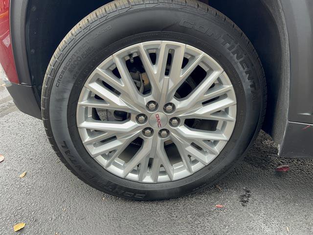 Used 2024 GMC Acadia Elevation image 12