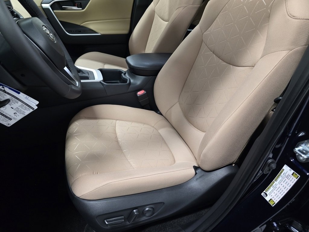 New 2025 Toyota RAV4 XLE image 24
