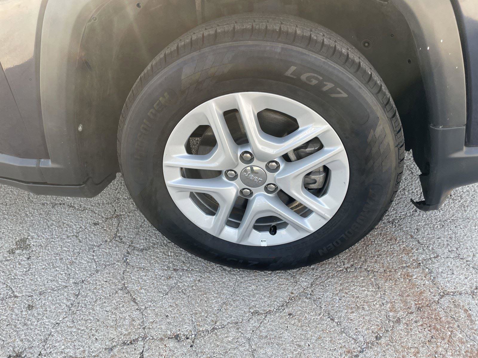 Used 2021 Jeep Compass Sport w/ Cold Weather Group image 35