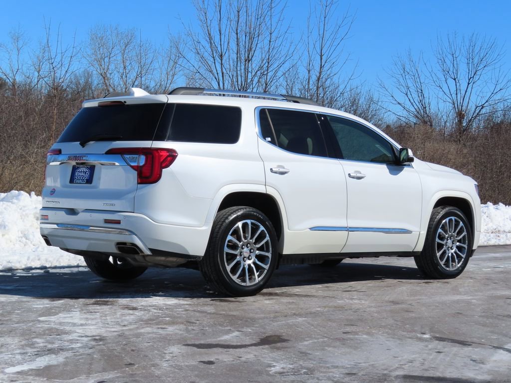 Certified 2022 GMC Acadia Denali w/ GMC Pro Grade Package image 3