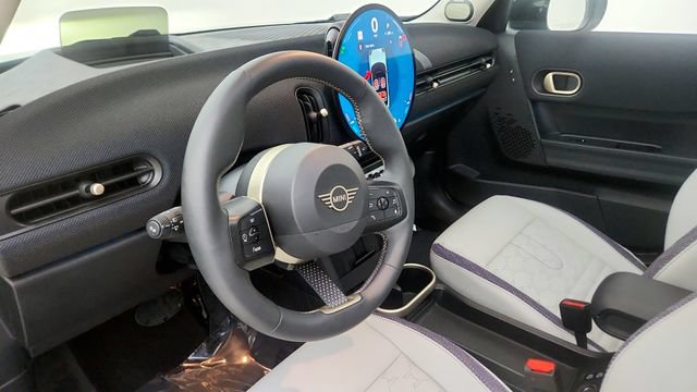 Used 2025 MINI Cooper S FWD image 47