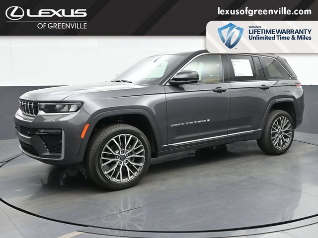Used 2026 Jeep Grand Cherokee Summit AWD/4WD image 4