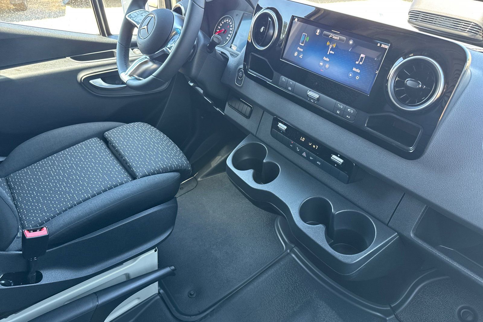 New 2025 Mercedes-Benz Sprinter 2500 image 17