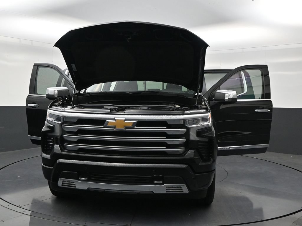 Used 2024 Chevrolet Silverado 1500 High Country RWD image 33