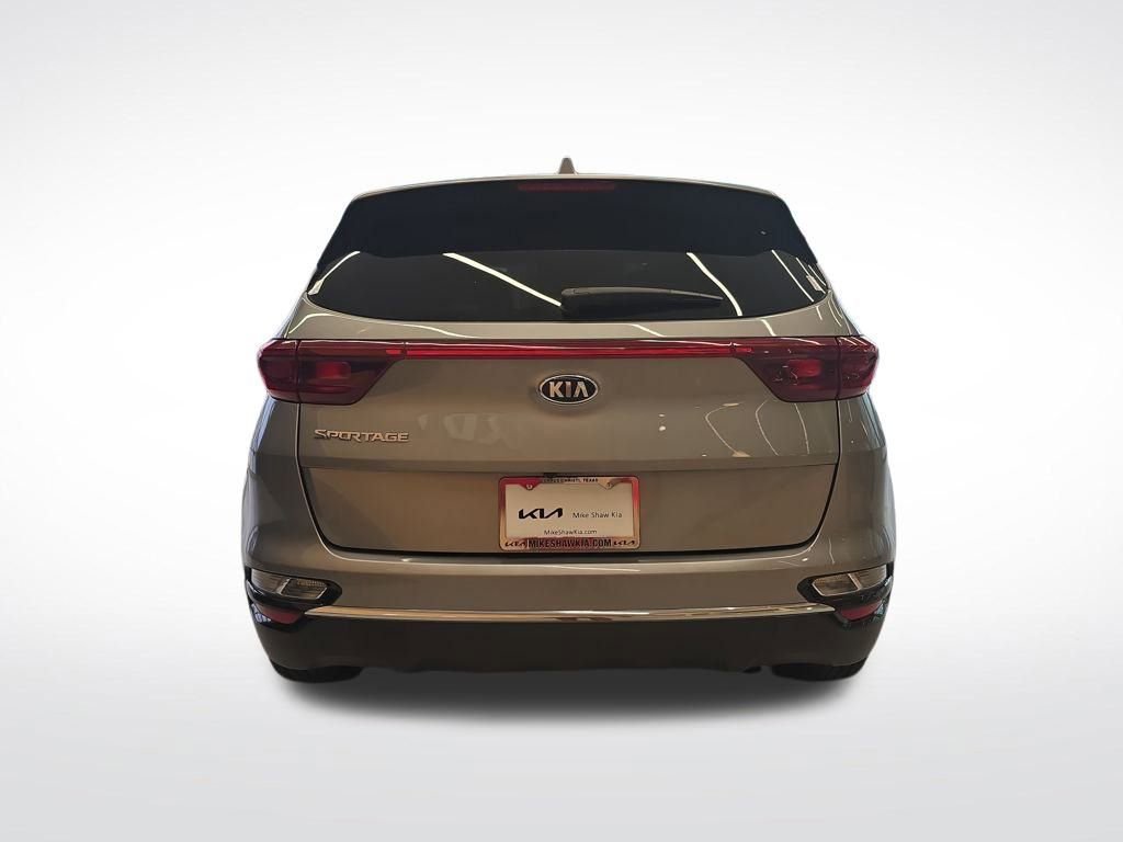 Used 2022 Kia Sportage LX image 4