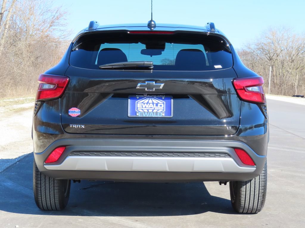 New 2026 Chevrolet Trax LT w/ LT Convenience Package image 16