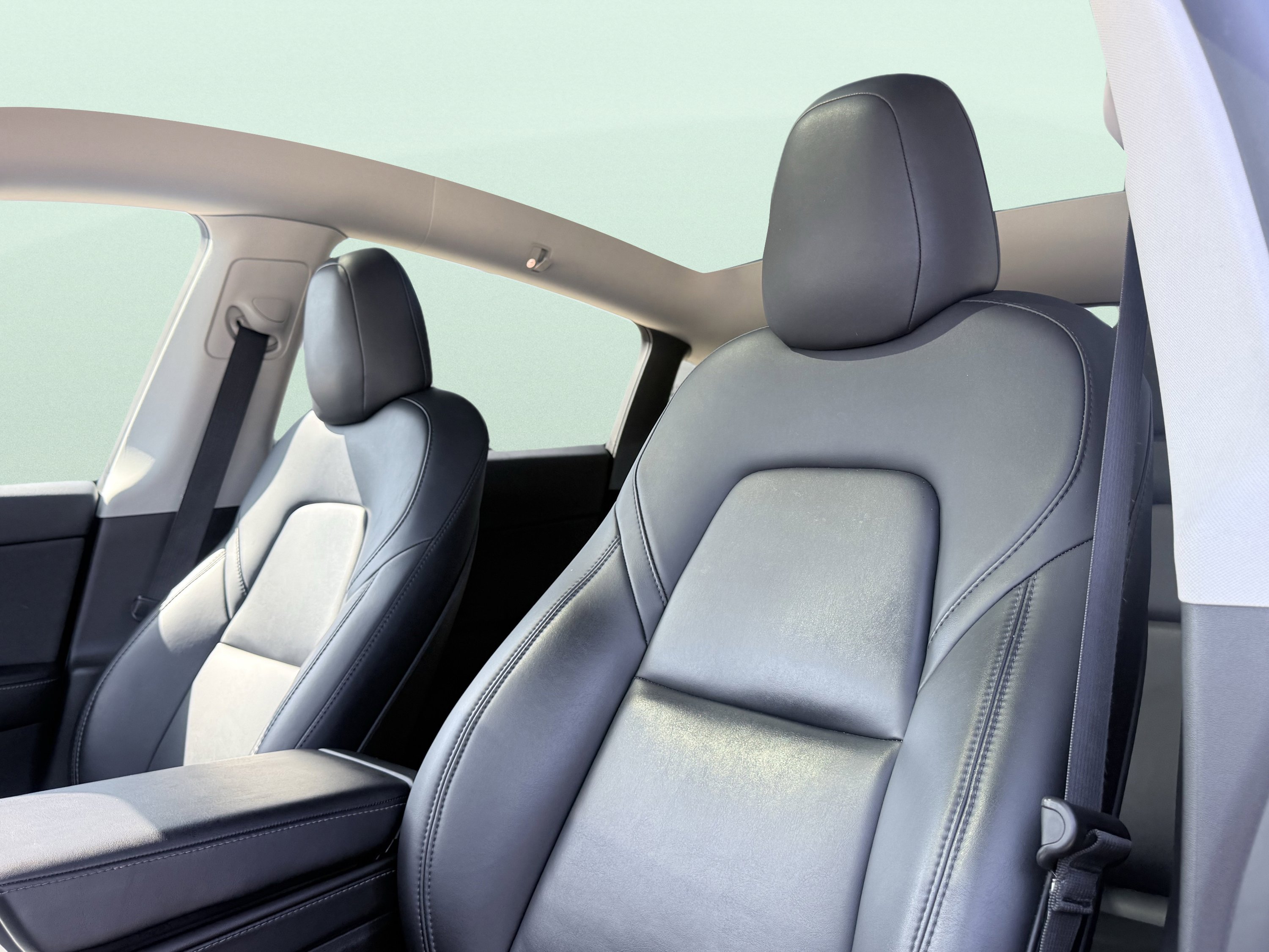 Used 2023 Tesla Model Y Performance image 27