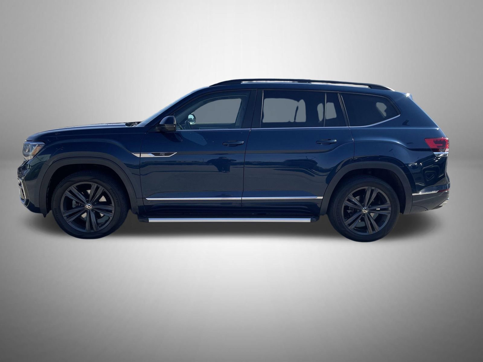 Used 2021 Volkswagen Atlas SE AWD/4WD image 2