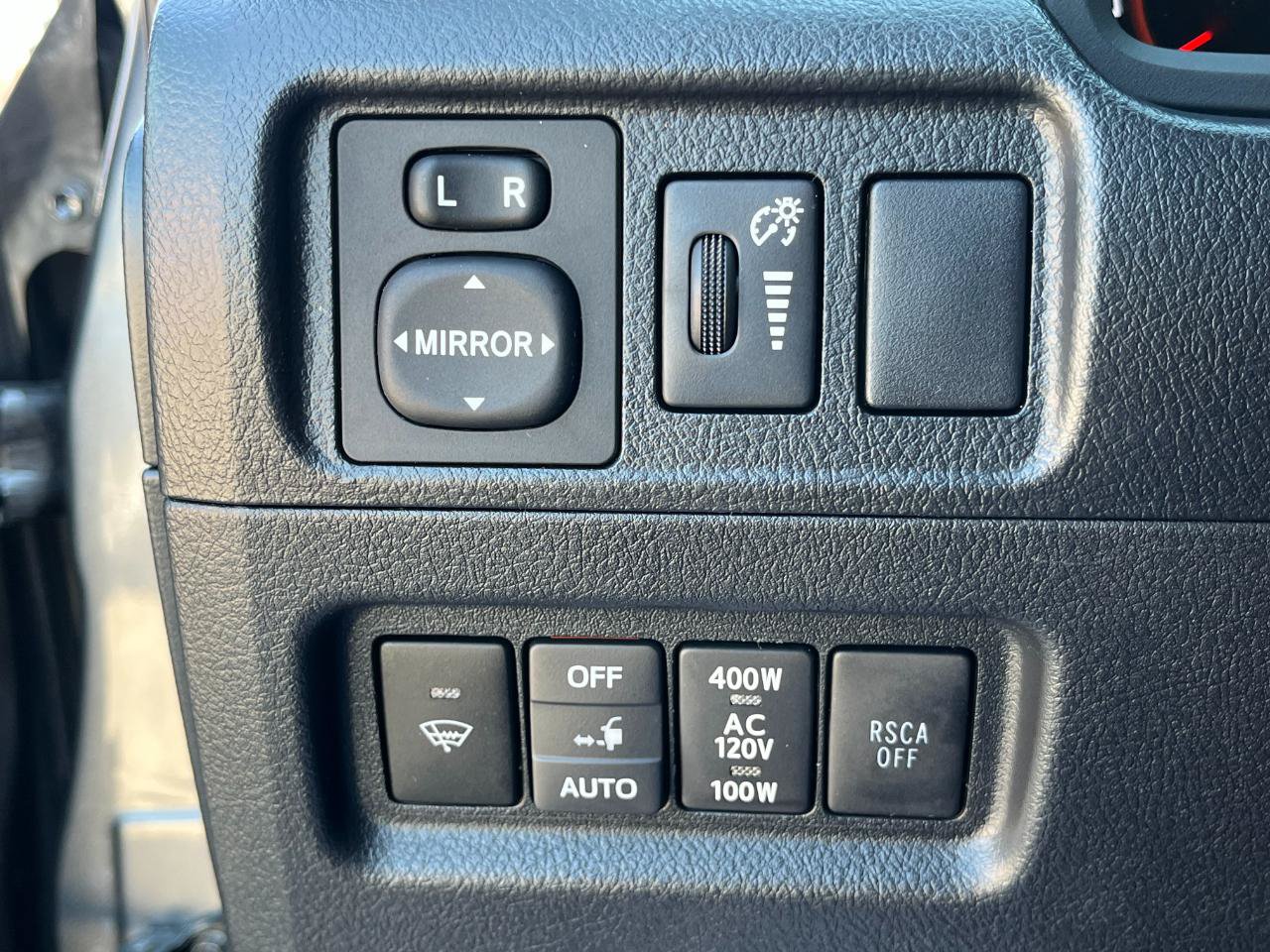 Used 2013 Toyota 4Runner Limited AWD/4WD image 23