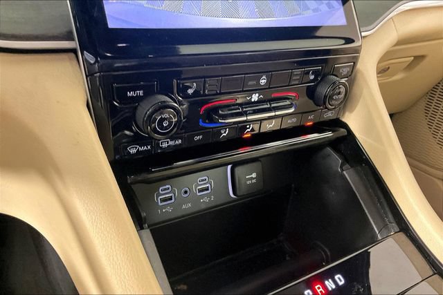 Used 2023 Jeep Grand Cherokee Limited AWD/4WD image 14