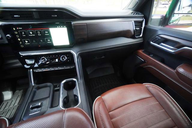 Used 2024 GMC Sierra 2500 Denali Ultimate image 16