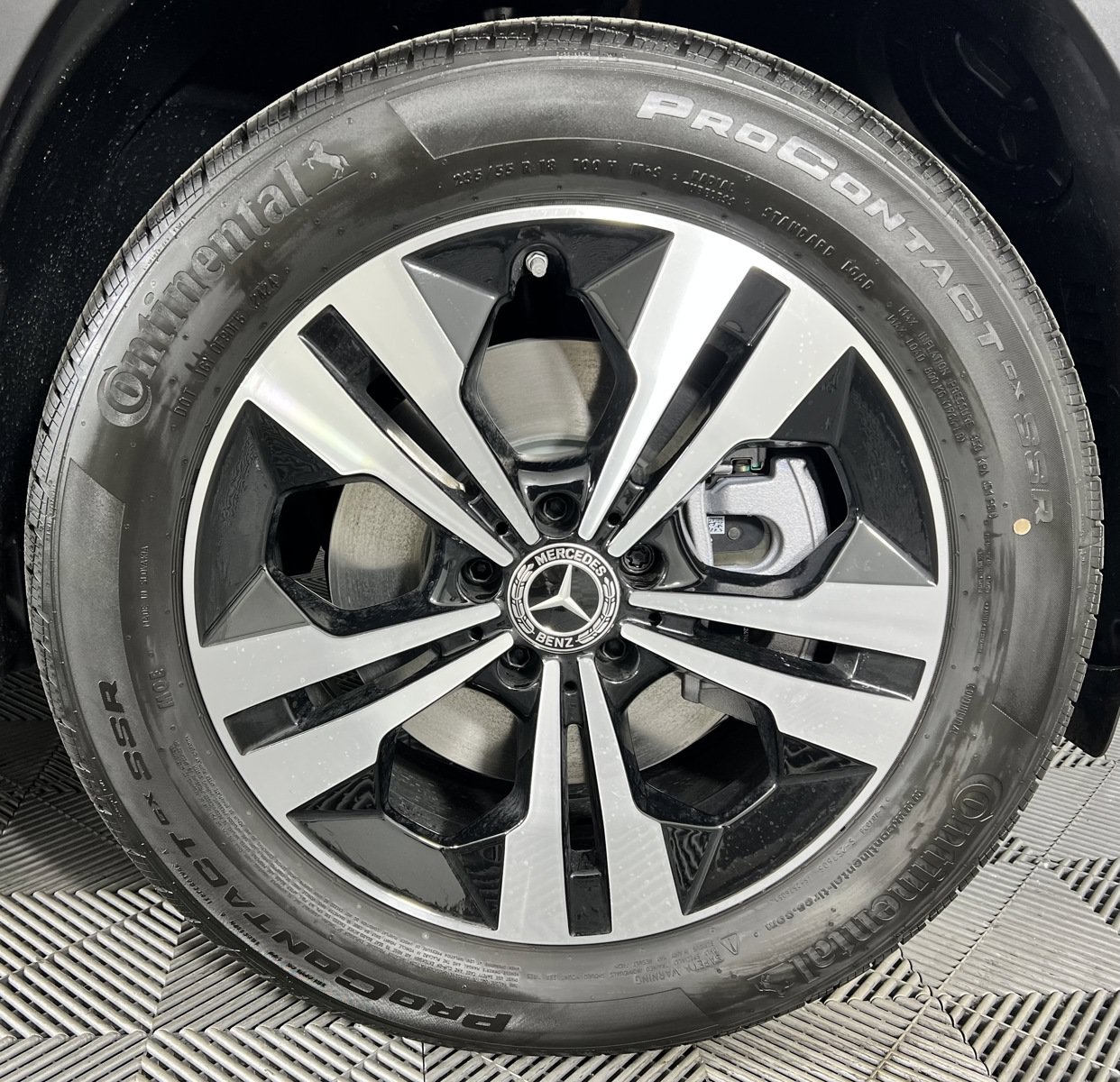 Used 2025 Mercedes-Benz GLB 250 image 16