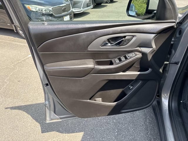 Used 2019 Chevrolet Traverse LT FWD image 13
