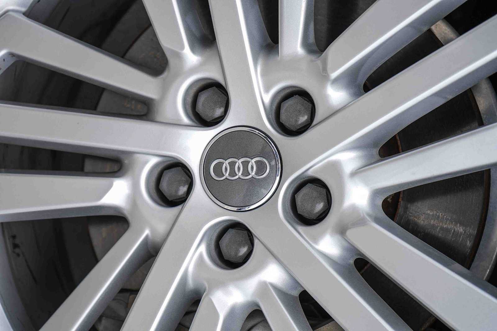 Used 2020 Audi Q5 2.0T Premium Plus w/ Premium Plus Package AWD/4WD image 15