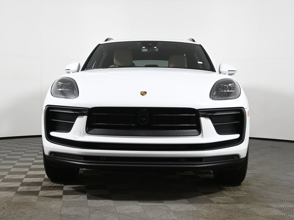 Used 2026 Porsche Macan AWD/4WD image 10