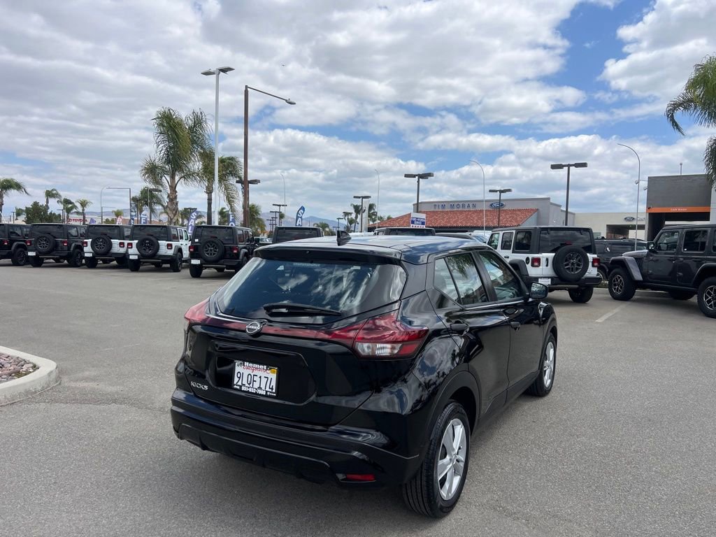 Used 2024 Nissan Kicks S FWD image 8