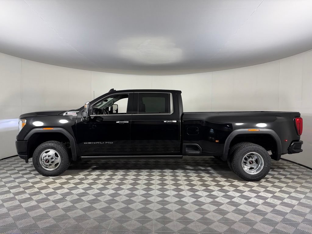 Used 2022 GMC Sierra 3500 Denali w/ Denali Ultimate Package AWD/4WD image 9