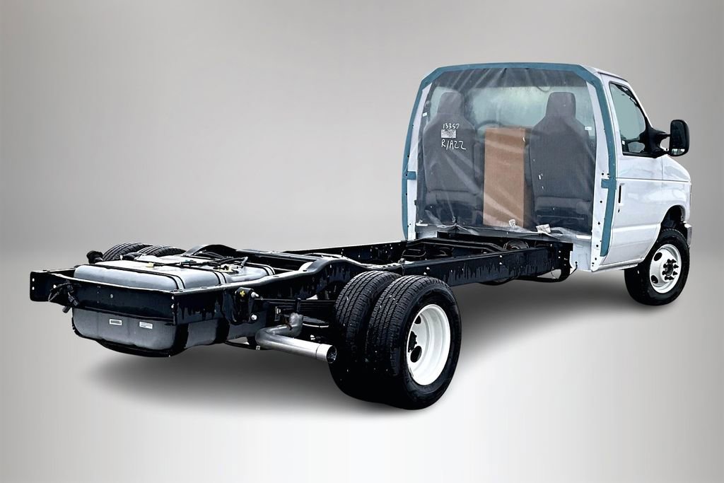 New 2025 Ford E-450 and Econoline 450 Super Duty w/ Power Equipment Group image 20