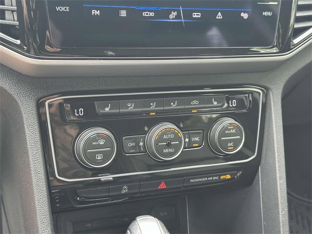 Certified 2022 Volkswagen Atlas Cross Sport SE image 29